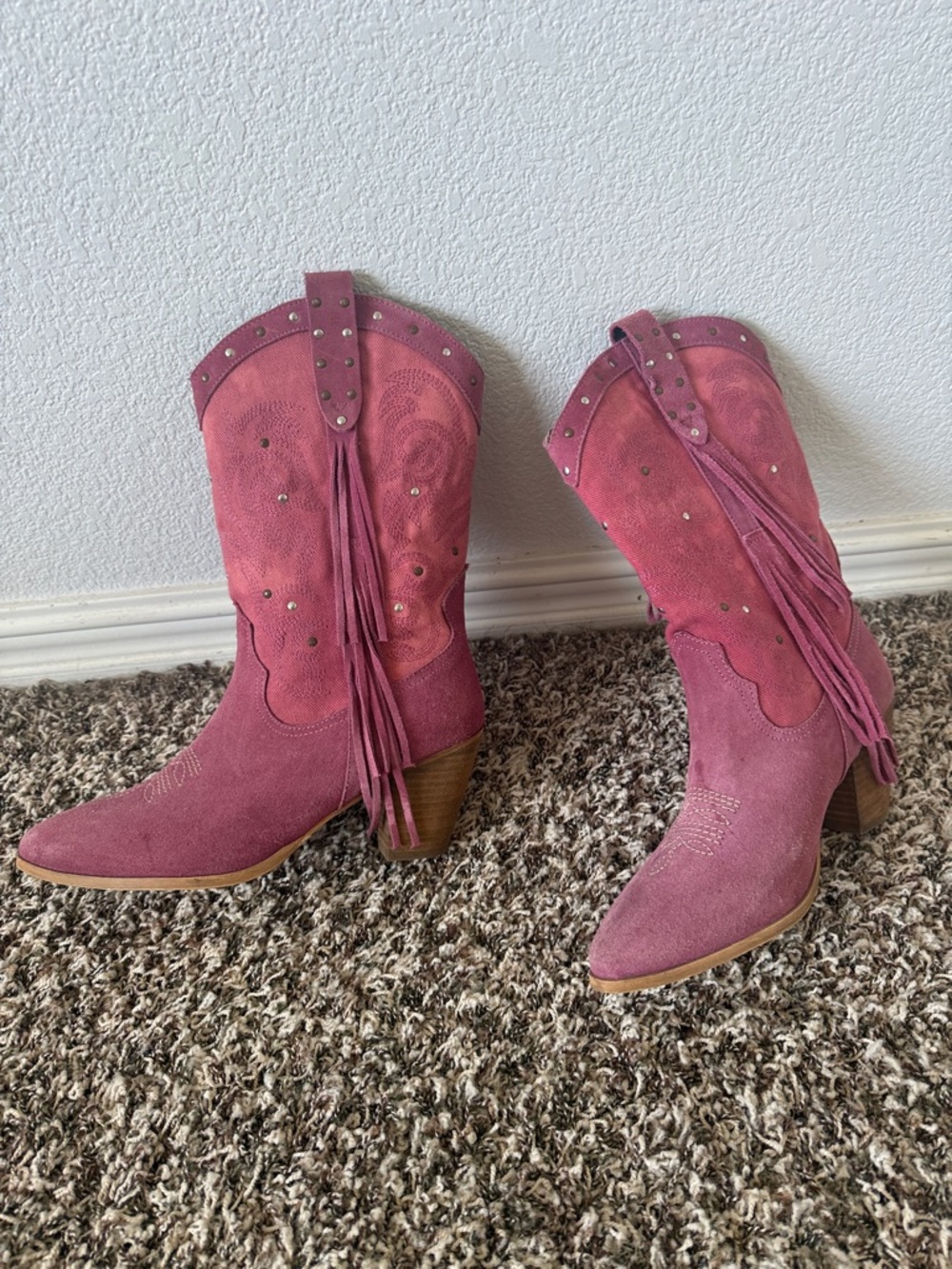 Idyllwind Pink Suede Fringe Studded Western Boots